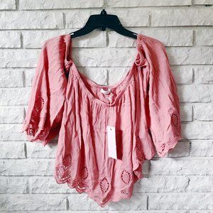 New with tags Lush Off the Shoulder pink crinkle boho Top | Size Small